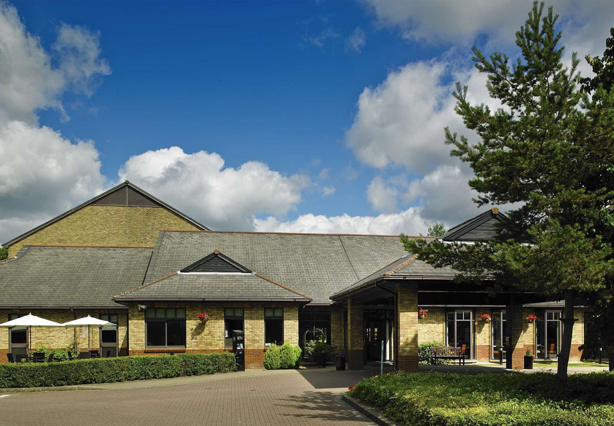 Delta Hotels By Marriott Cheshunt Broxbourne Eksteriør bilde