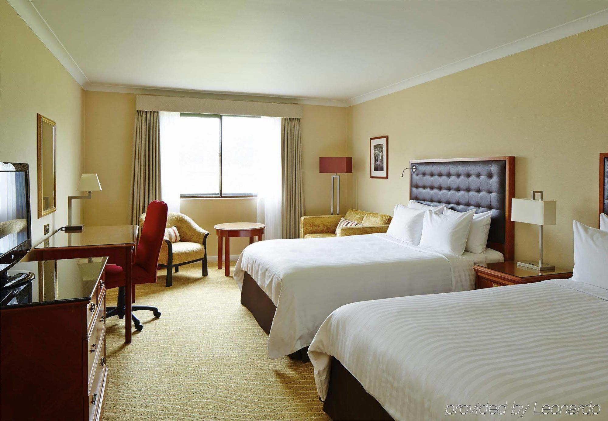 Delta Hotels By Marriott Cheshunt Broxbourne Eksteriør bilde