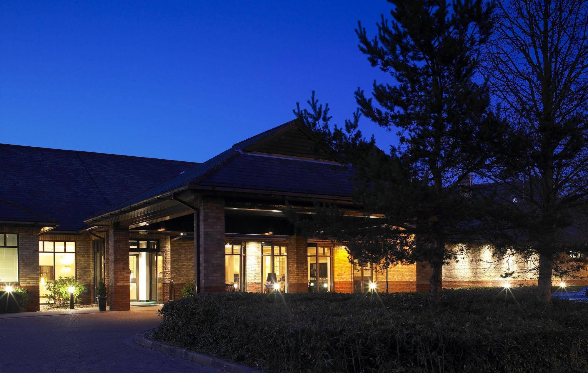 Delta Hotels By Marriott Cheshunt Broxbourne Eksteriør bilde