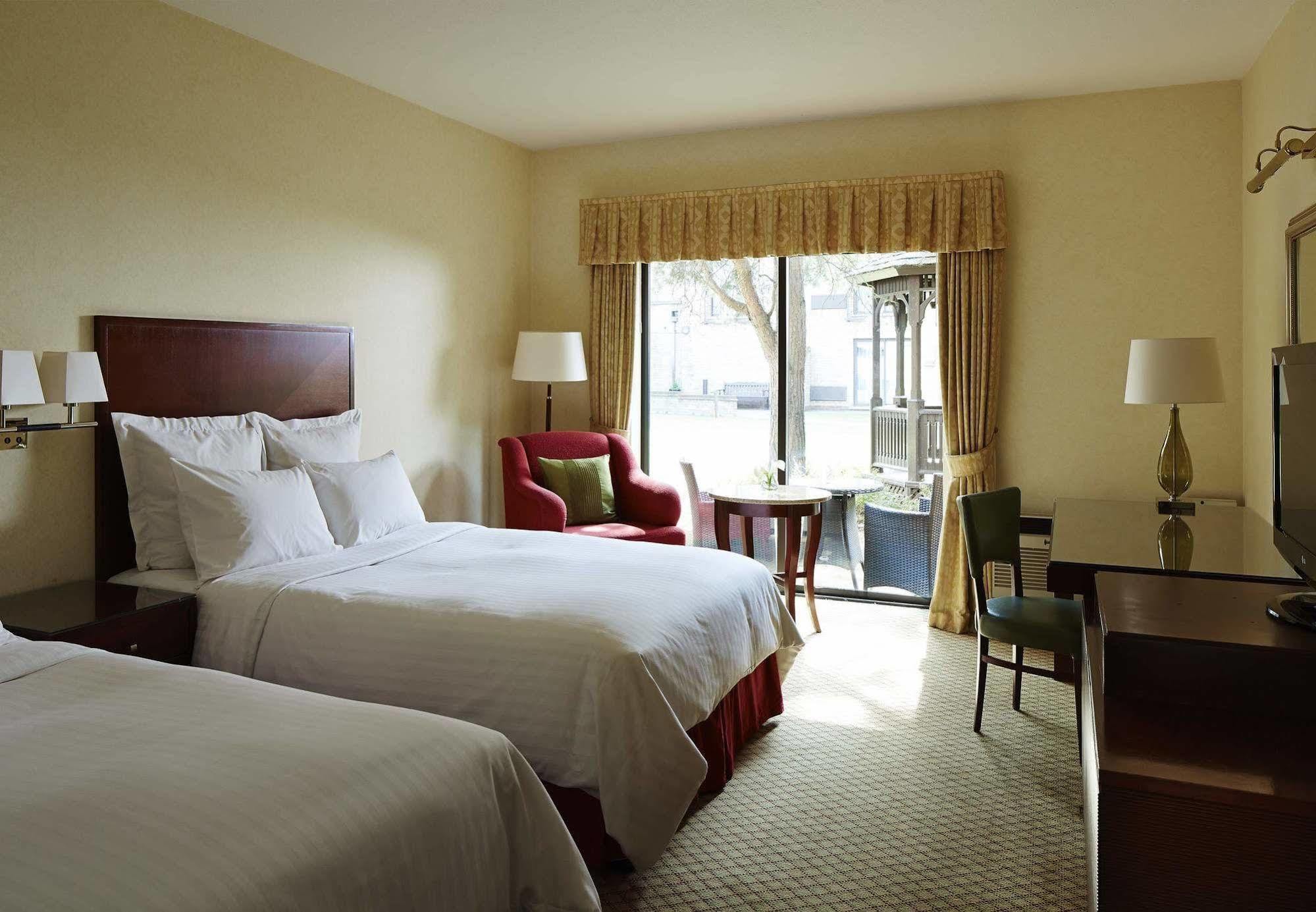 Delta Hotels By Marriott Cheshunt Broxbourne Eksteriør bilde
